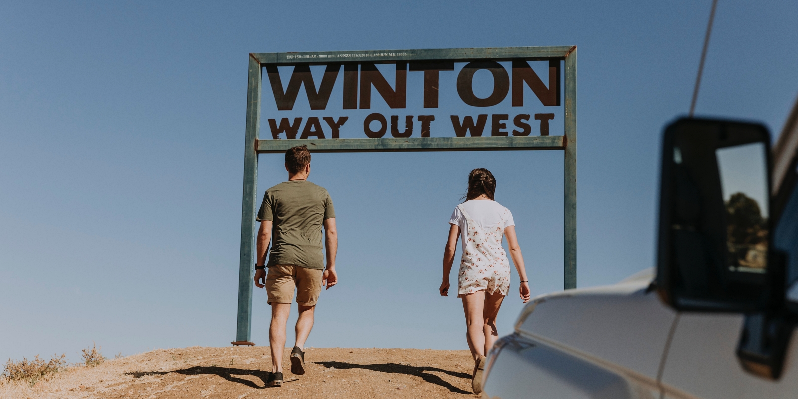 Winton welcome sign